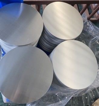 Anpassbarer Aluminiumkreis mit 80-1600 mm Durchmesser, 0,3-6 mm Dicke und ausgezeichneter mechanischer Leistung