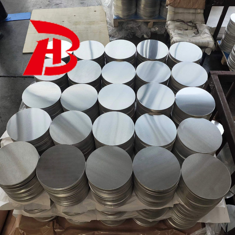 Maßgeschneiderte Größe Aluminiumkreis 0,3-6 mm Dicke 100-1000 mm Durchmesser CC DC Material 1050 1060 3003 Legierung Rissbeständig Tiefenzeichnung für Kochgeschirr und Lampenbedeckung Stamping
