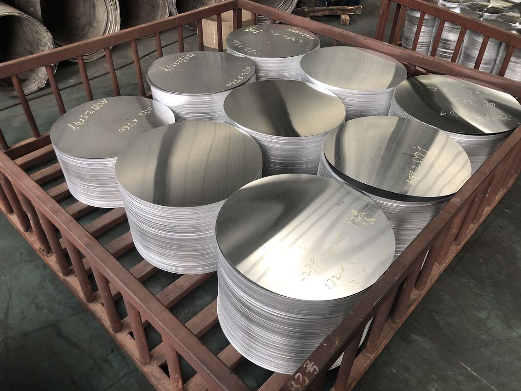 Maßgeschneiderte 0,3–6 mm dicke Aluminiumspule und runder Kreis mit 80–1600 mm Durchmesser für hochwertige Küchenutensilien