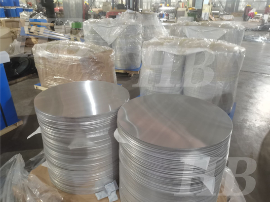 Zehnjährige Produktionserfahrung Fabrik Direktlieferung 0,3-6 mm 80-1600 mm Aluminiumkreisplatte für Kochgeschirr