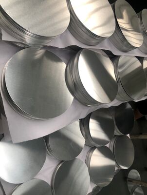 Aluminiumplatte mit hoher Fläche 1050/3003 Legierung O H12 Temperatur CC DC Material Tiefe Zeichnung Rissbeständig kundenspezifischer Durchmesser für Töpfe Pfanne Industriestempel